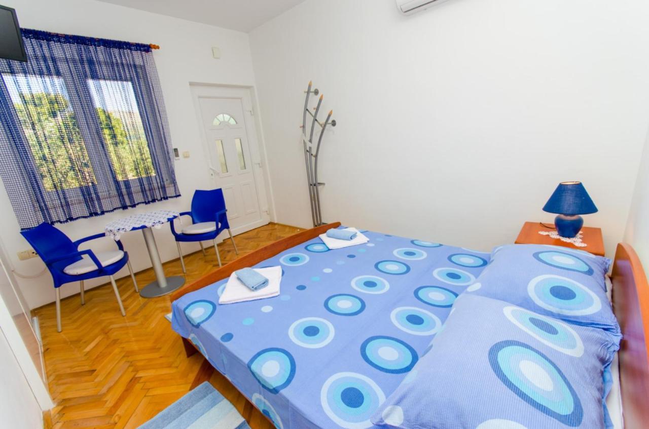 Apartments Ivana Трогир Экстерьер фото