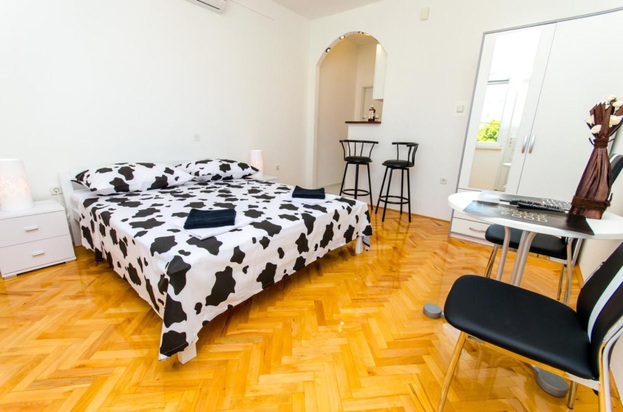 Apartments Ivana Трогир Экстерьер фото