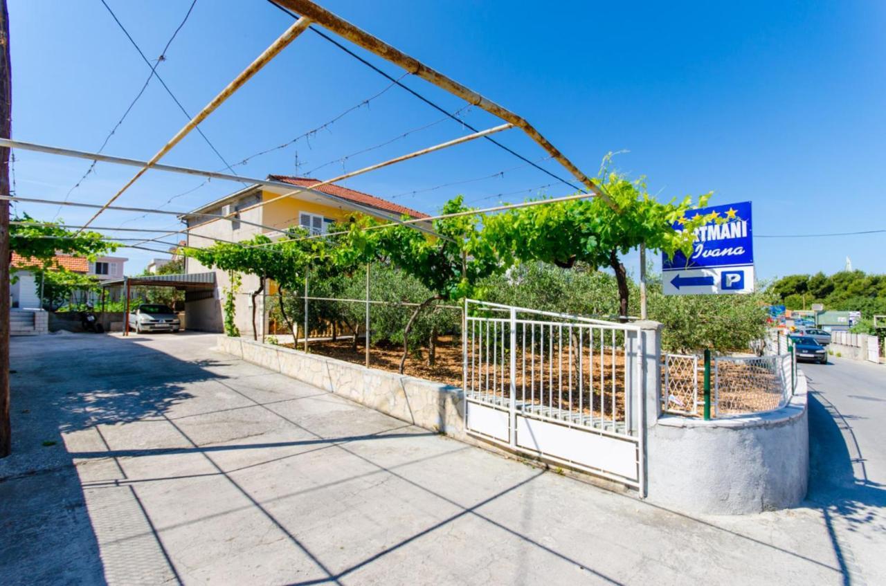 Apartments Ivana Трогир Экстерьер фото